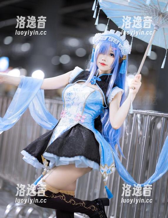 猫君君MaoJun 看了猫君君MaoJun的图包,觉得福利这个词用得真应景,九月舰长的气场爆表!