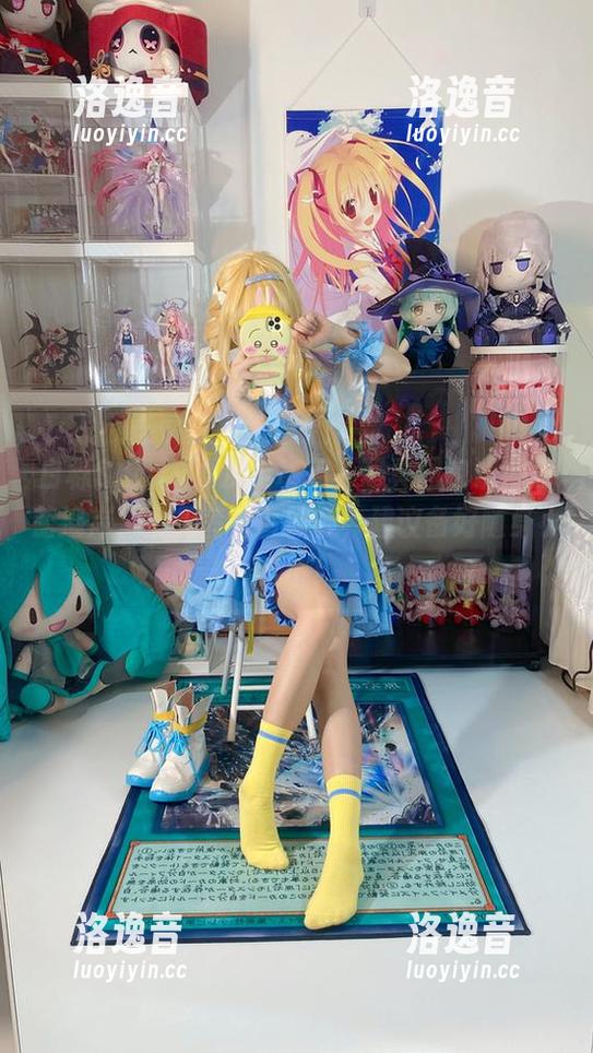 白栎Shirly 白栎Shirly再次出奇招,写真图包犹如蔚蓝海岸,黑见茜香香破表,建议备好随身小纸巾!