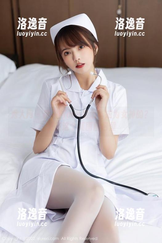 秀人网-伊一Moon 秀人网 - 伊一Moon是怎样成为女神的?说在这个美图图包里