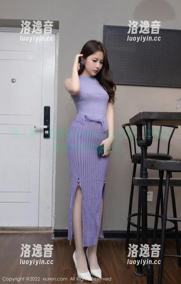 秀人网 - 高跟鞋与凌希儿的日常：套图里满是别样的曲线美。