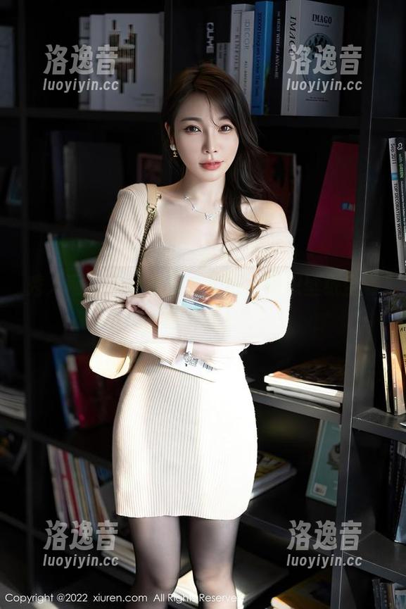 秀人网-利世 秀人网 - 利世和服秀美腿,理想壁纸全靠她撑场!