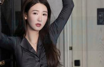 秀人网 – 潜入奶芙乔乔的制服高清图集，包你看完说，哇，制服原来也可以如此！
