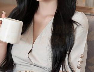 秀人网 – 图册里安然儿的比基尼梦：要有一种“我就是这里的女神”的气场。