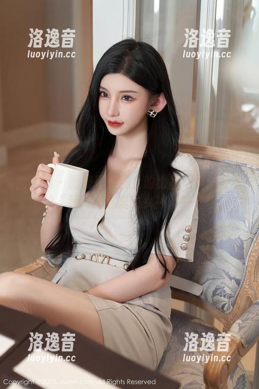 秀人网-安然儿 秀人网 - 图册里安然儿的比基尼梦:要有一种“我就是这里的女神”的气场。