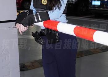 秀人网 – 容容容Alice的牛仔裤原图，直接下载，难以自拔的吸引力