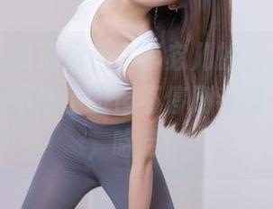 秀人网 – 精选图包，李宓儿的女友，一脸‘我今天不想上班但不停刷手机’的无奈，哈哈！