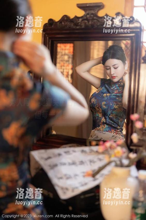 秀人网 - 美到哭的白甜和婚纱，虽是写真，但每一幅壁纸都值得收藏。