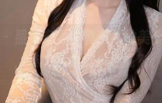 秀人网 – 照片有毒，黄乐然的美臀和红唇，谁能抗拒这组合呢？