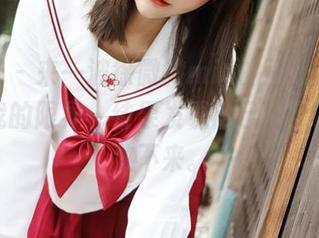 美媛馆 – 来一波徐微微mia的瑜伽合集，挑战我的限界，结果发现自己连个前屈都做不来。