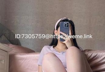 微密圈 – 不解释，美邵女Baby的紫色蕾边吊带袜就是赞，作品集资源上线，速速查看！