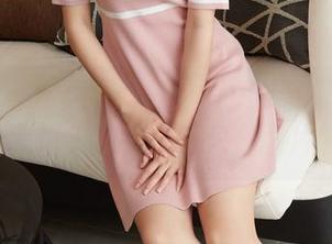 蜜桃社 – 分享梦乃Mandy的美腿，你dis我也无妨，反正只是图片嘛