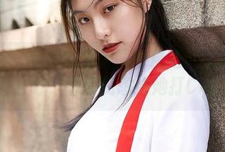 蜜桃社 – 美绪的夏天图包精选：这都是什么眉目呀，看得我想给她打CALL！