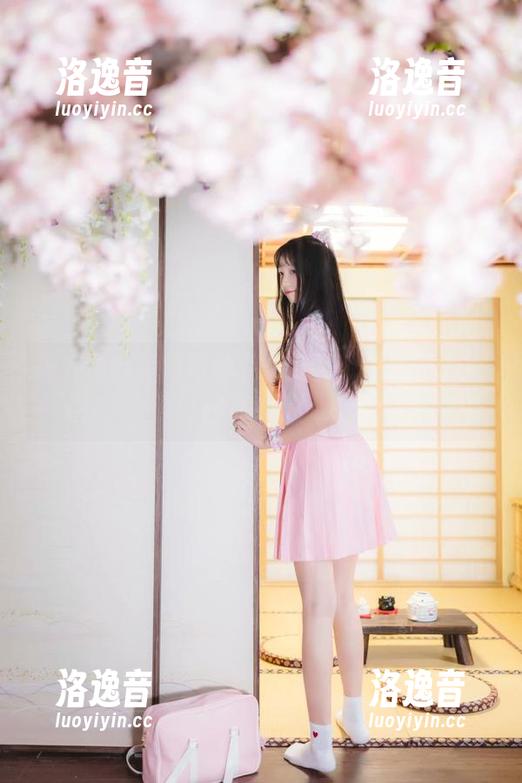 西呱呀呀呀 揭开西呱呀呀呀的私拍新篇:原图里的女孩心事