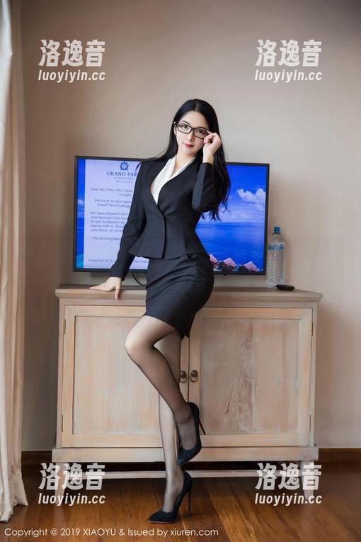 语画界-Chery绯月樱 语画界 - 谁需要破浪,等我来分享Chery绯月樱的水手服套图,随性而至!