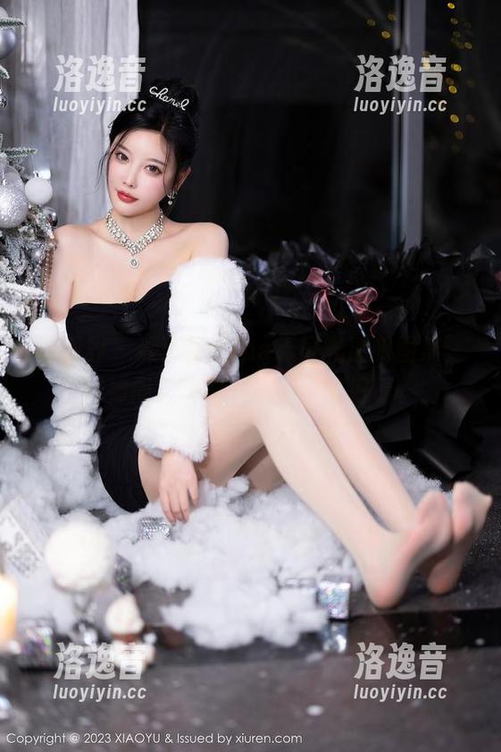 语画界 - 乔漫妮mina无圣光透明图集，恍如闯入梦里，啧啧，真好看。