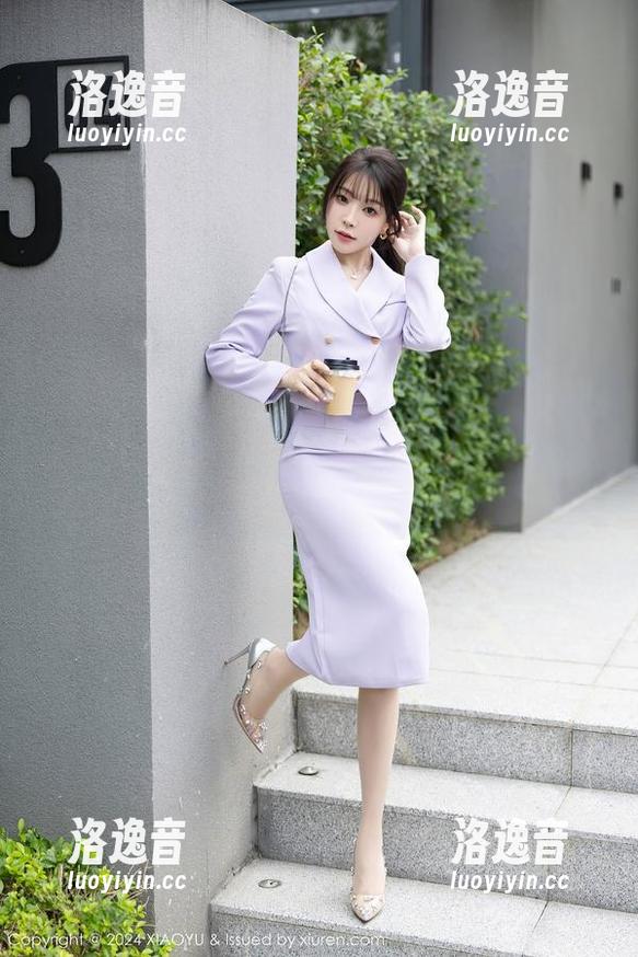 语画界-程开心 语画界 - 这不是普通的吊带写真合集,程开心还是别有用心吧?