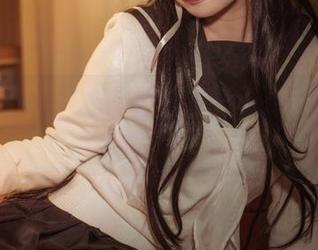 贞子蜜桃的美图集：白衬衫和我之间的无声对话，可能是我太爱它了！
