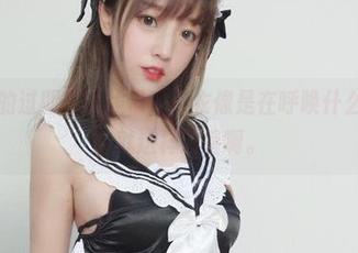 照片里的过期米线线喵，皮衣像是在呼唤什么，无圣光就这样洒落啊。