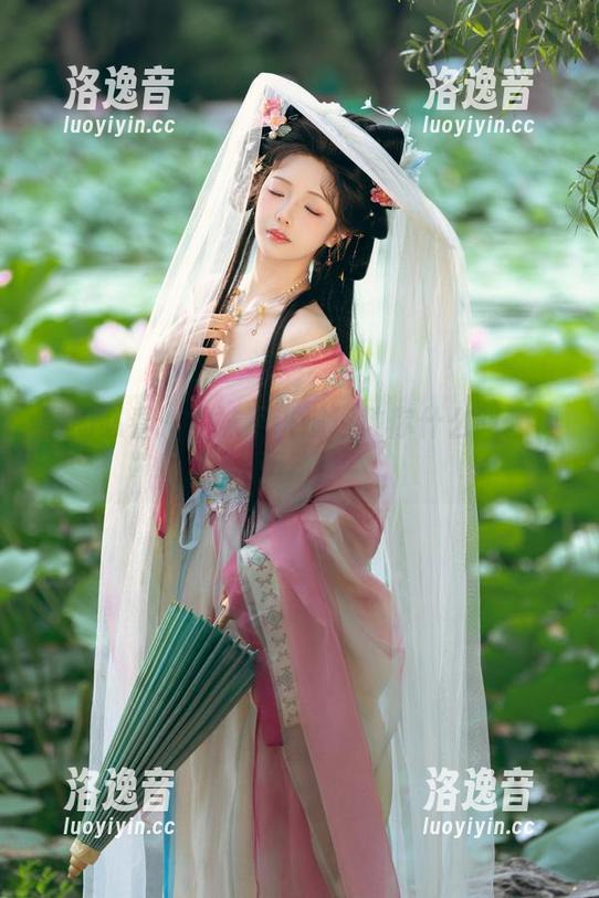 雯妹不讲道理 图册必看:雯妹不讲道理教你什么叫精神运动!