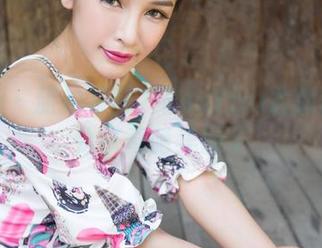 魅妍社 – 旅拍写真？FoxYini孟狐狸又在分享奇葩美图了