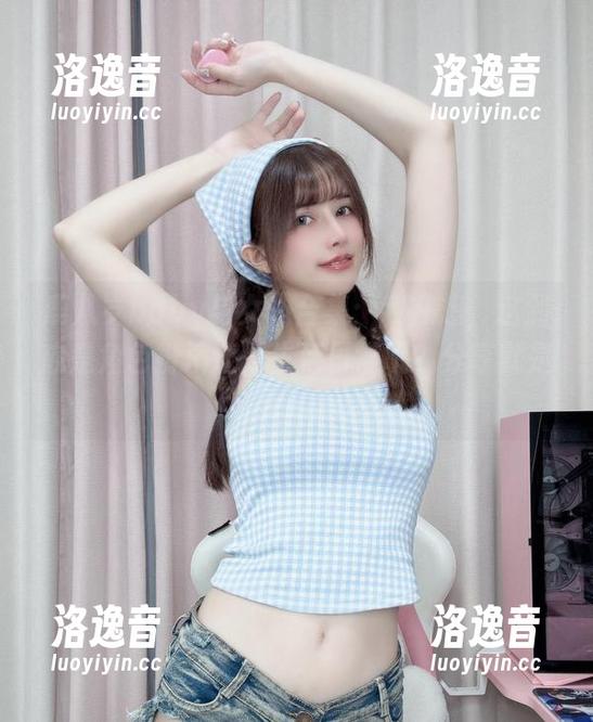 鹿八岁baby 鹿八岁baby与女仆合集:我在想,这到底是角色扮演还是生活日常呢?分享就是这么肤浅!